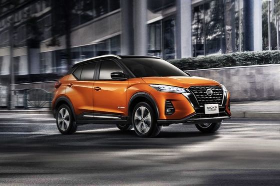 Nissan Kicks e-Power 2023 یک کراس اوور 5 نفره 8 رنگ موجود، Kickover Niro، Forester، Vitara و Kadjar.