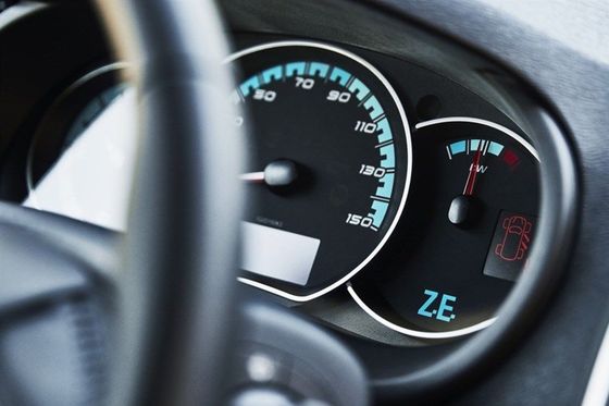 ون 2 نفره با بهترین قیمت در رنو کانگو و راحت در امکانات، مسافت پیموده شده، صندلی و عملکرد موتور