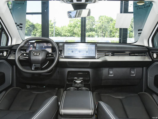 خودروهای الکتریکی خالص برد بلند 403 کیلومتر AIWAYS U5 با سرعت 160 کیلومتر بر ساعت