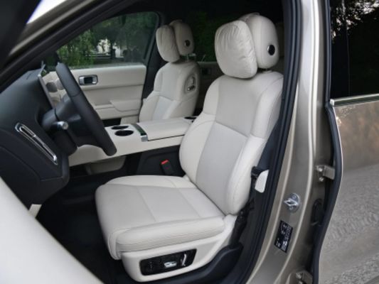 42.8 کیلووات ساعت باتری 6 صندلی SUV الکتریکی