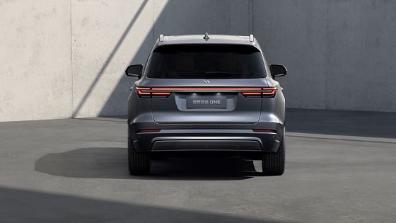 220 کیلومتر در ساعت شاسی‌بلند هیبریدی با برد 700 کیلومتر چهار صفحه‌نمایش خودروی الکتریکی شش نفره