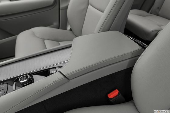 ولوو XC90 B5 4 چرخ محرک خودروهای الکتریکی 180 کیلومتر بر ساعت 4WD EV SUV 184 کیلووات حداکثر قدرت