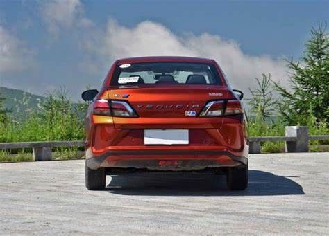 دانگ فنگ Nissan Venucia D60 EV 2500mm - 3000mm فاصله محوری ماشین فرمان چپ