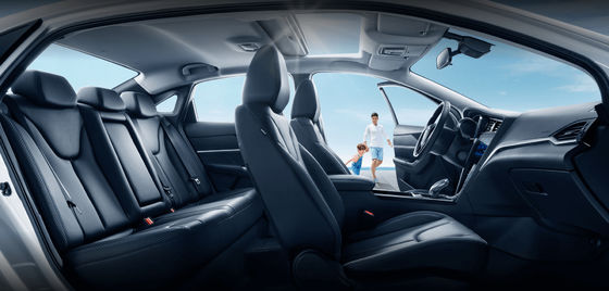 دانگ فنگ Nissan Venucia D60 EV 2500mm - 3000mm فاصله محوری ماشین فرمان چپ