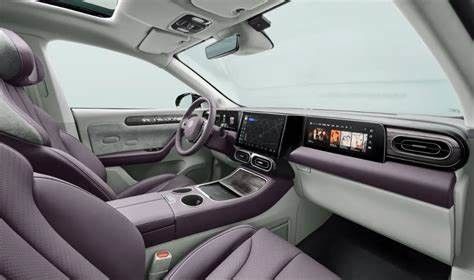 خودروهای پرسرعت الکتریکی خودروهای شاسی بلند جدید انرژی لینگپائو C11 برای بزرگسالان