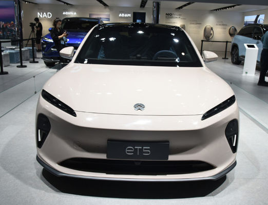 خودروهای الکتریکی با کارایی بالا با سرعت 200 کیلومتر در ساعت Nio ET5 فرمان چپ سدان های الکتریکی لوکس