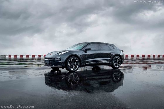 ماشین های الکتریکی بزرگ Zeekr 001 برد بلند 732 کیلومتر لوکس 6.9 تا 100 کیلومتر بر ساعت