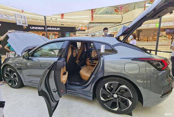 ماشین های الکتریکی بزرگ Zeekr 001 برد بلند 732 کیلومتر لوکس 6.9 تا 100 کیلومتر بر ساعت