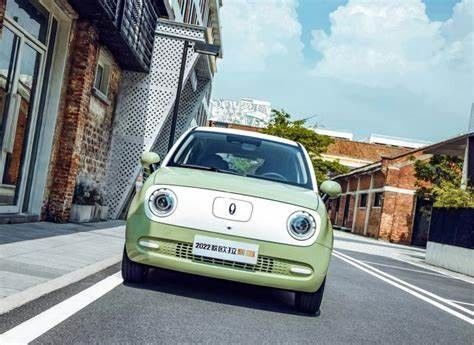 خودروهای برقی مینی برقی 351 کیلومتری اویلر گربه سیاه وسایل نقلیه انرژی جدید 102 کیلومتر در ساعت برای خانم