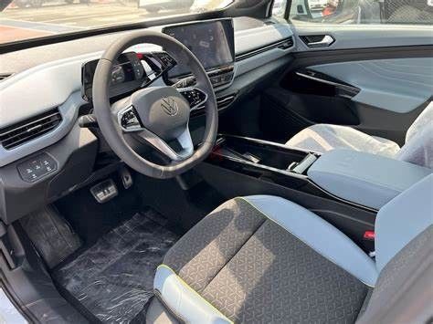 125KW EV Compact SUV VW ID4 X Pro خودروهای الکتریکی لوکس انرژی جدید 160 کیلومتر بر ساعت