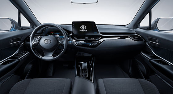 Toyota Izoa Pure Electric Cars Nedc 400km EV Cars SUV 54.3kwh 150kw 300nm 204HP