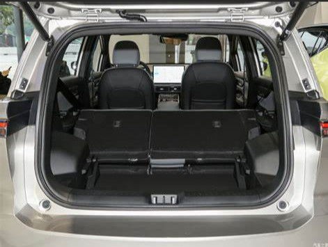 Hycan Z03 Pure Electric Cars Range 430km SUV ماشین 5 نفره AWD Drive 140km/h