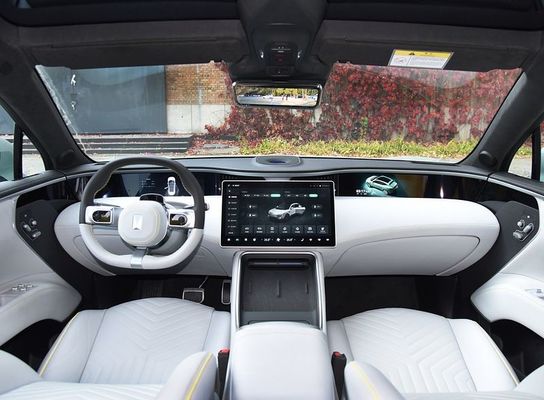 ماشین های برقی بزرگ 4 در 5 نفره آویتا 11 555 کیلومتر برد 200 کیلومتر در ساعت حداکثر سرعت