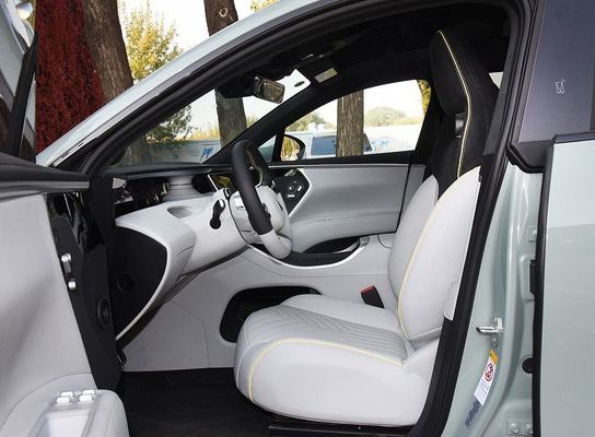 ماشین های برقی بزرگ 4 در 5 نفره آویتا 11 555 کیلومتر برد 200 کیلومتر در ساعت حداکثر سرعت