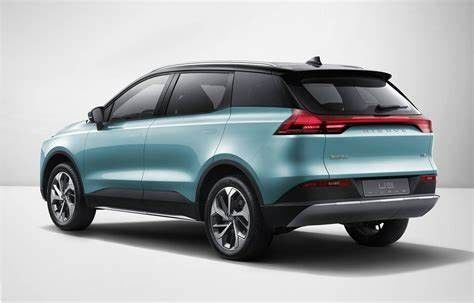 خودروهای برقی سازگار با محیط زیست AIWAYS U5