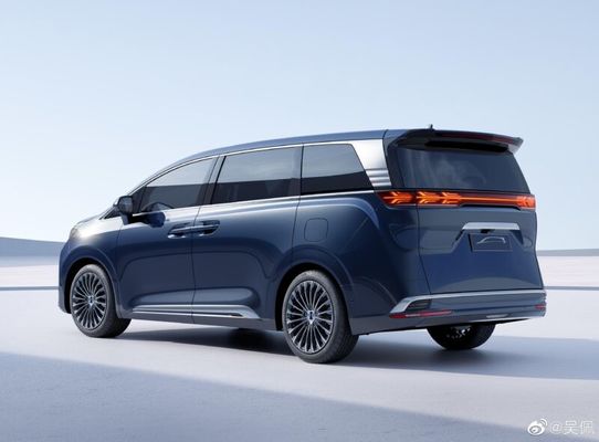 Denza D9 MPV EV Car باتری 571 نانومتری لیتیوم آهنی 4WD الکتریکی SUV 180 کیلومتر در ساعت