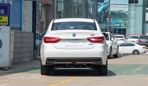 برد 415 کیلومتر خودروهای برقی سازگار با محیط زیست Dongfeng Fengxing S60 180 کیلومتر در ساعت