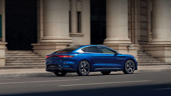 وسایل نقلیه با انرژی جدید BYD با سرعت بالا