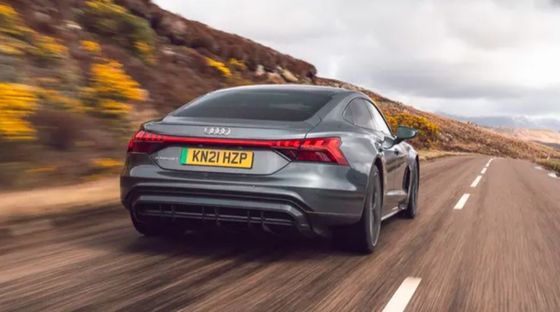 ۲۰۲۳ آئودی e-Tron GT آخرین اتومبیل الکتریکی چهار درب با ۶۷۳ اسب جنب ۴۸۰ کیلومتر CLTC و ظرفیت باتری ۹۳٫۴ کیلو وات