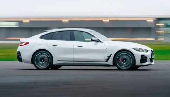 جدیدترین و تمام چرخ در BMW i4 دو موتور الکتریکی قدرت و هچ بک صندوق در دسترس