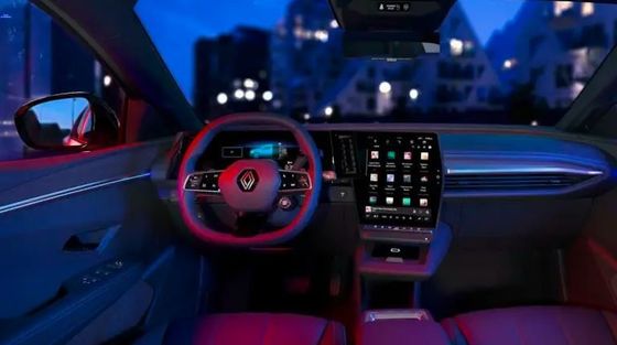 رانندگی تست طولانی مدت در رنو مگان E-Tech باتری با ظرفیت 40/60kWh با حدود 158/208 مایل