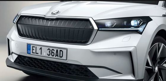 سوار شدن به اندازه کافی راحت و سریع در اسکودا Enyaq iv80 82kWh باتری تک موتور، اتومبیل الکتریکی چرخ عقب