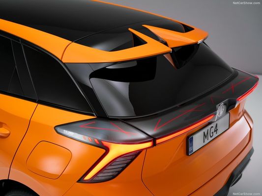 انرژی جدید 2024 گرمترین خودروهای الکتریکی خالصMG4 EV با 250N.m Torque Max. 986l فضای بزرگ تر صندوق