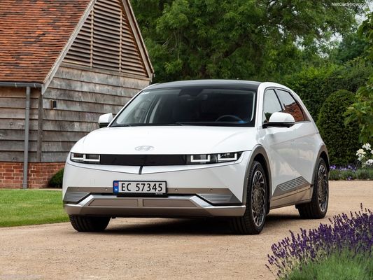 خانواده جدیدی از اتومبیل های کاملا الکتریکی از هیوندای Ioniq5 جذاب، طراحی آینده نگر با محدوده 430 کیلومتر