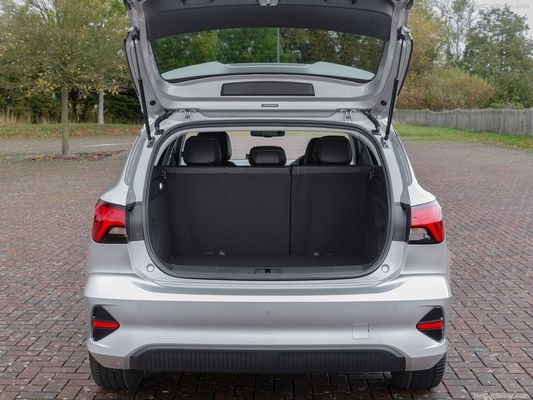 ماشين هاي الکتريکي مجاني و آسوده در MG 5 EV با برد 344 کيلومتري و توان شارژ فوق العاده