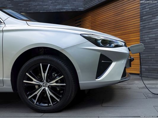 ماشين هاي الکتريکي مجاني و آسوده در MG 5 EV با برد 344 کيلومتري و توان شارژ فوق العاده