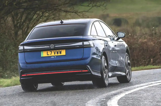 فولکس واگن آی دی 7 ماشین جدید با سرعت 155max 204 اسب بخار