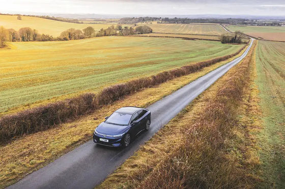 فولکس واگن آی دی 7 ماشین جدید با سرعت 155max 204 اسب بخار