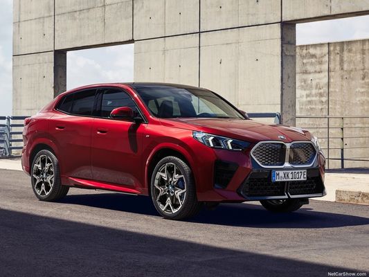 فروش گرم ماشین الکتریکی بلند مدت 2024 برای BMW IX2 449Km ماشین انرژی جدید