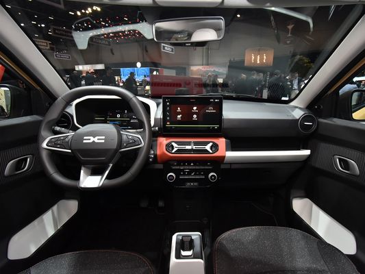 طراحی جدید حرفه ای دونگفنگ رنو داسیا اسپرینگ ماشین الکتریکی با سرعت بالا