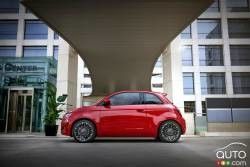 2024 FIAT 500e FWD مینی اتومبیل های الکتریکی با باتری 42kwh با حداکثر سرعت 94mph