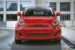 2024 FIAT 500e FWD مینی اتومبیل های الکتریکی با باتری 42kwh با حداکثر سرعت 94mph