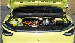 تازه ترين اتومبيل هاي خالص الکتريکي دونهفنگ ناممي 01 هاتچبک الکتريکي و برد چشمگيري و باتري