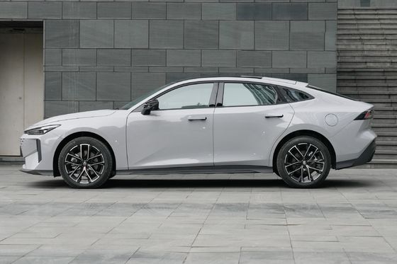 2024 چانگان UNI V پلگ ان هیبریدی اتومبیل الکتریکی