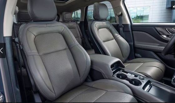 024 لنکن کورسیر پلاگین هیبرید سبز SUV 5 مسافر لنکن کورسیر شما را در ویژگی های هوشمند احاطه می کند