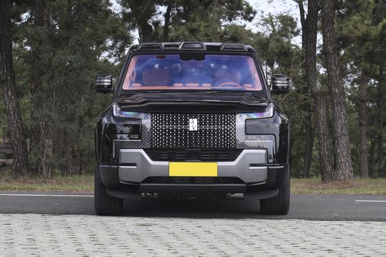 BYD Yangwang U8 ماشین الکتریکی با برد 1000 کیلومتری