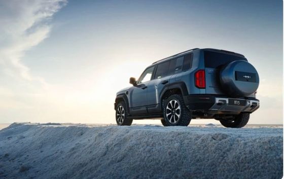 PHEV جدید الکتریکی چهار چرخ محرک BYD فورمول پلنگ 5 با حداکثر قدرت 505 KW و حداکثر تورک 760 N · m