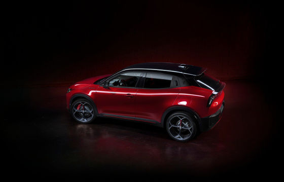 اولين ماشين كوچك اسپورتي آلفا رومئو اولين ماشين اتومبيل ميلانو با دو نوع موتور 156 و 240 و 240 و 240 ميل