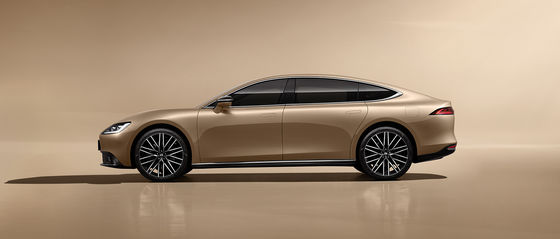 2024 اتومبیل الکتریکی خالص YuanHang Y6 Sedan با محدوده 660 کیلومتر