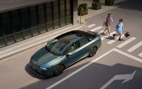 2024 Xpeng P5 اتومبیل الکتریکی EV اتومبیل الکتریکی برد طولانی 480 کیلومتر 155KW قدرت 170 کیلومتر در ساعت