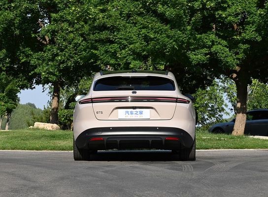 وسایل نقلیه انرژی جدید در موجود با رنگ های کافی 2024 Nio ET5T ویلای وسایل نقلیه الکتریکی 75kwh 200km/h ماشین با سرعت بالا