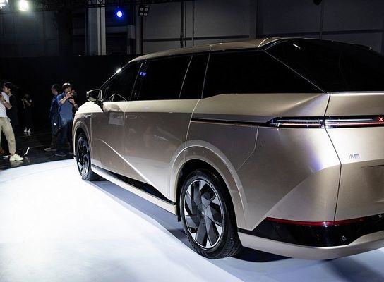 عمده فروش اتومبیل الکتریکی اتومبیل های جدید XPENG X9 2024 Big Mpv 4dw 5door 7seat Xiaopeng X9 Big Suv خودروهای انرژی