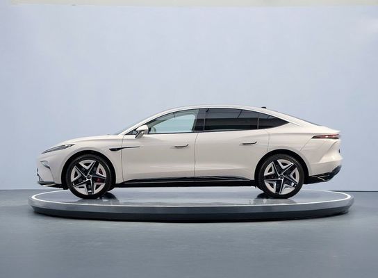 خودرو الکتریکی خالص Feifan F7 با شارژ رایگان باتری و تعویض برای زندگی 500 کیلومتر RWD محرک الکتریکی