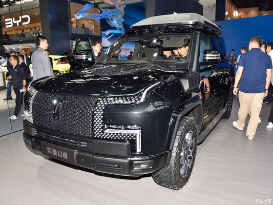 پیش فروش ۲۰۲۴ نمایشگاه خودروهای پکن BYD یانگ وانگ U8 ۲۰۲۴ خودروهای لوکس 1197hp ۴ موتور 4wd اتومبیل الکتریکی BYD U8 هیبرید