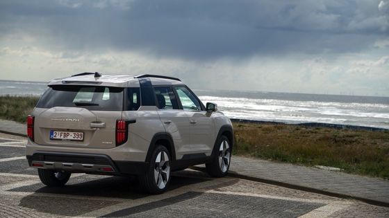 جدیدترین ماشین الکتریکی خالص KGM تورس EVS 109mph حداکثر سرعت 152kW 207PS حداکثر قدرت آماده برای رفتن ماشین الکتریکی خالص