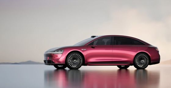 فروش پیشاپیش هواوی و بی آی سی استلاتو S9 خودرو الکتریکی خالص 4 درب/5 صندلی سدان 214km/h حداکثر سرعت 227kW قدرت موتور خودرو جدید